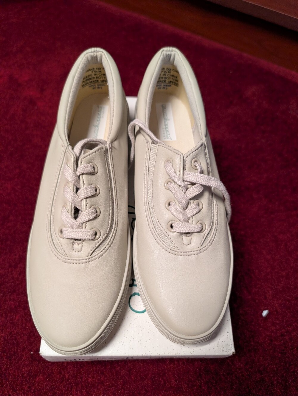 Grasshopper Stretch Women's Sneakers Size 7 1/2.